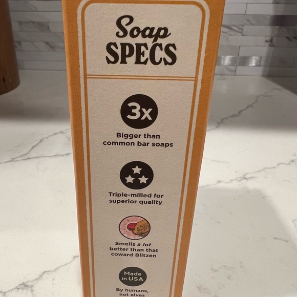 Duke Cannon Rudolph's Night Cap Big Ass Brick Soap for Men 10oz Ltd  Ed Holiday - Picture 3 of 5